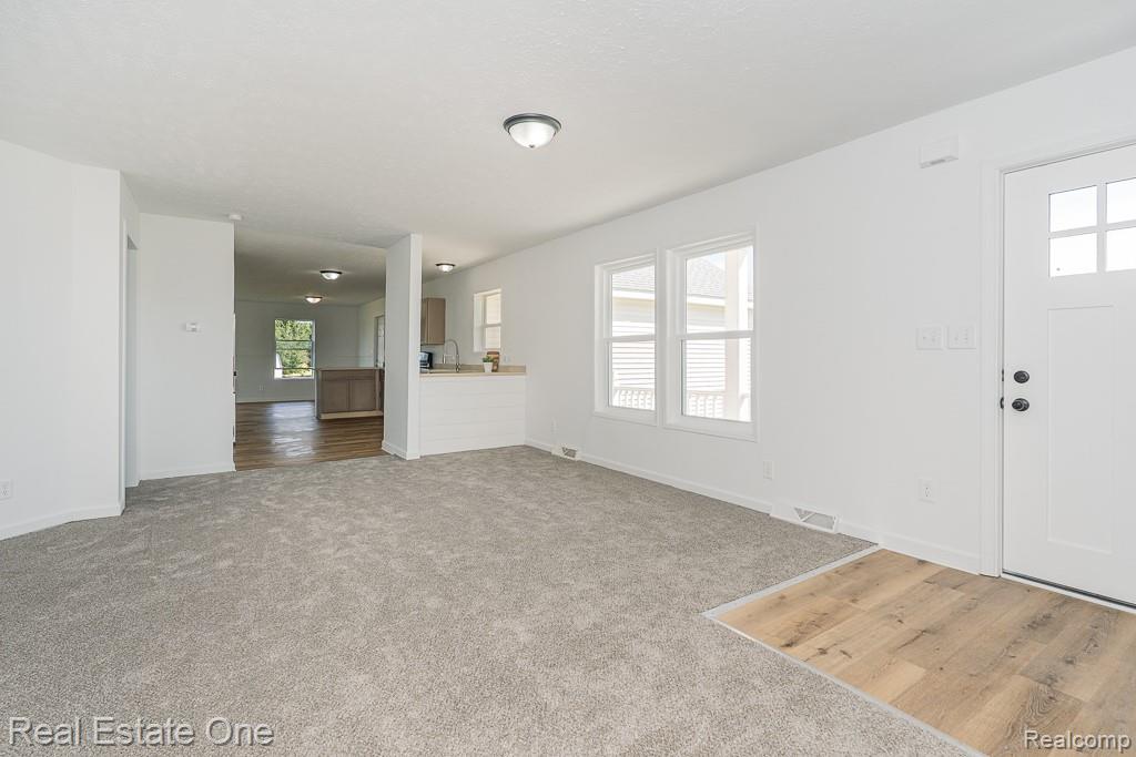 10185 N Genesee Road