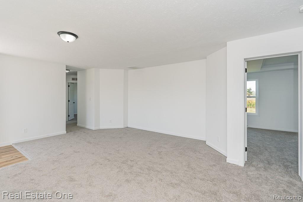10185 N Genesee Road