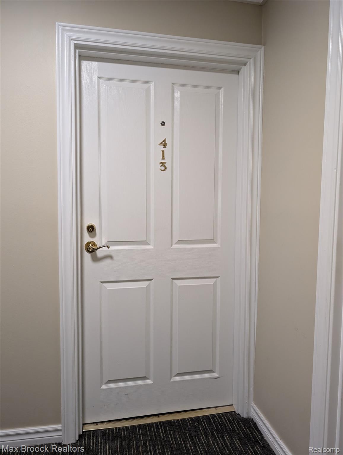444 Chester Street S Unit: 413