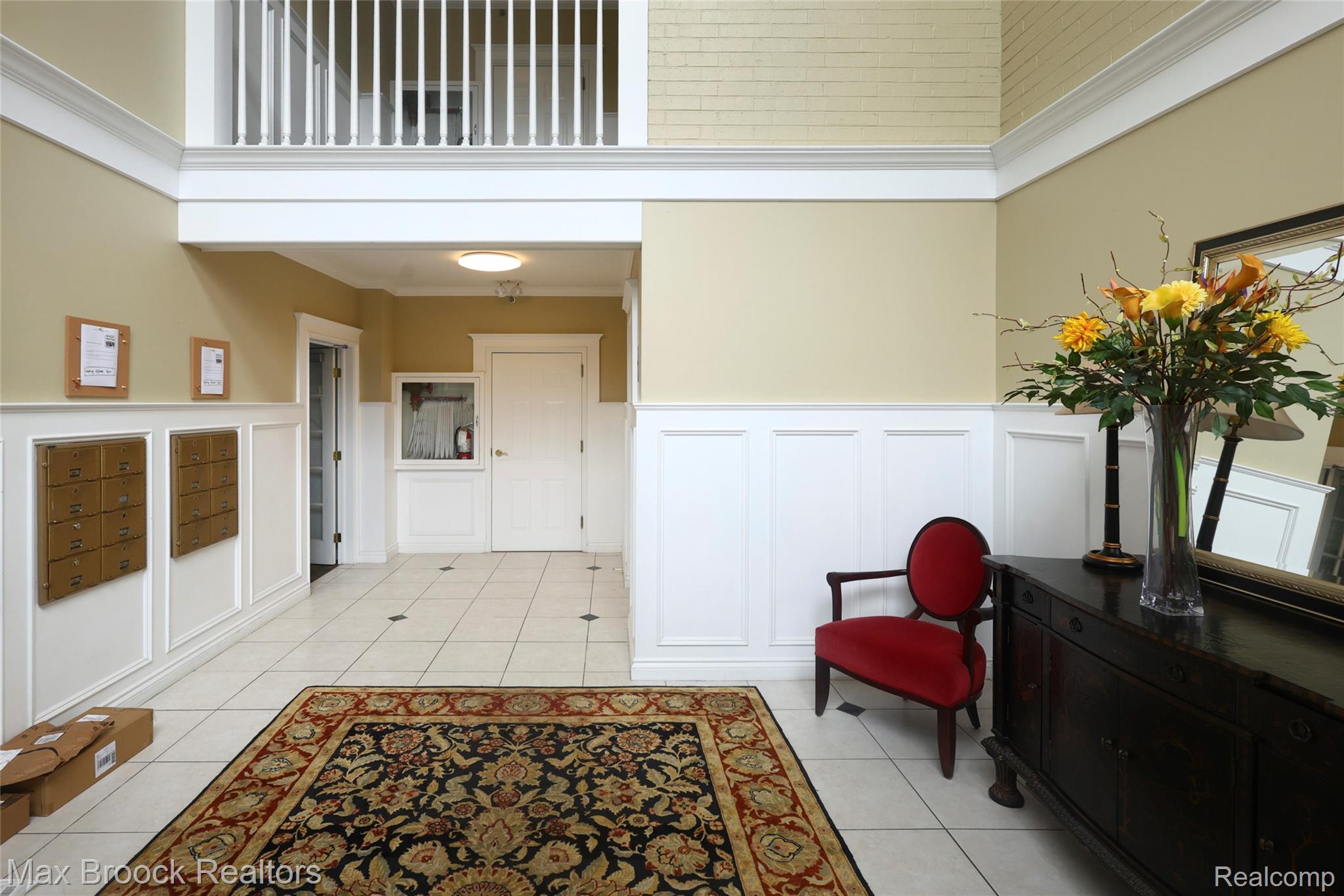 444 Chester Street S Unit: 413