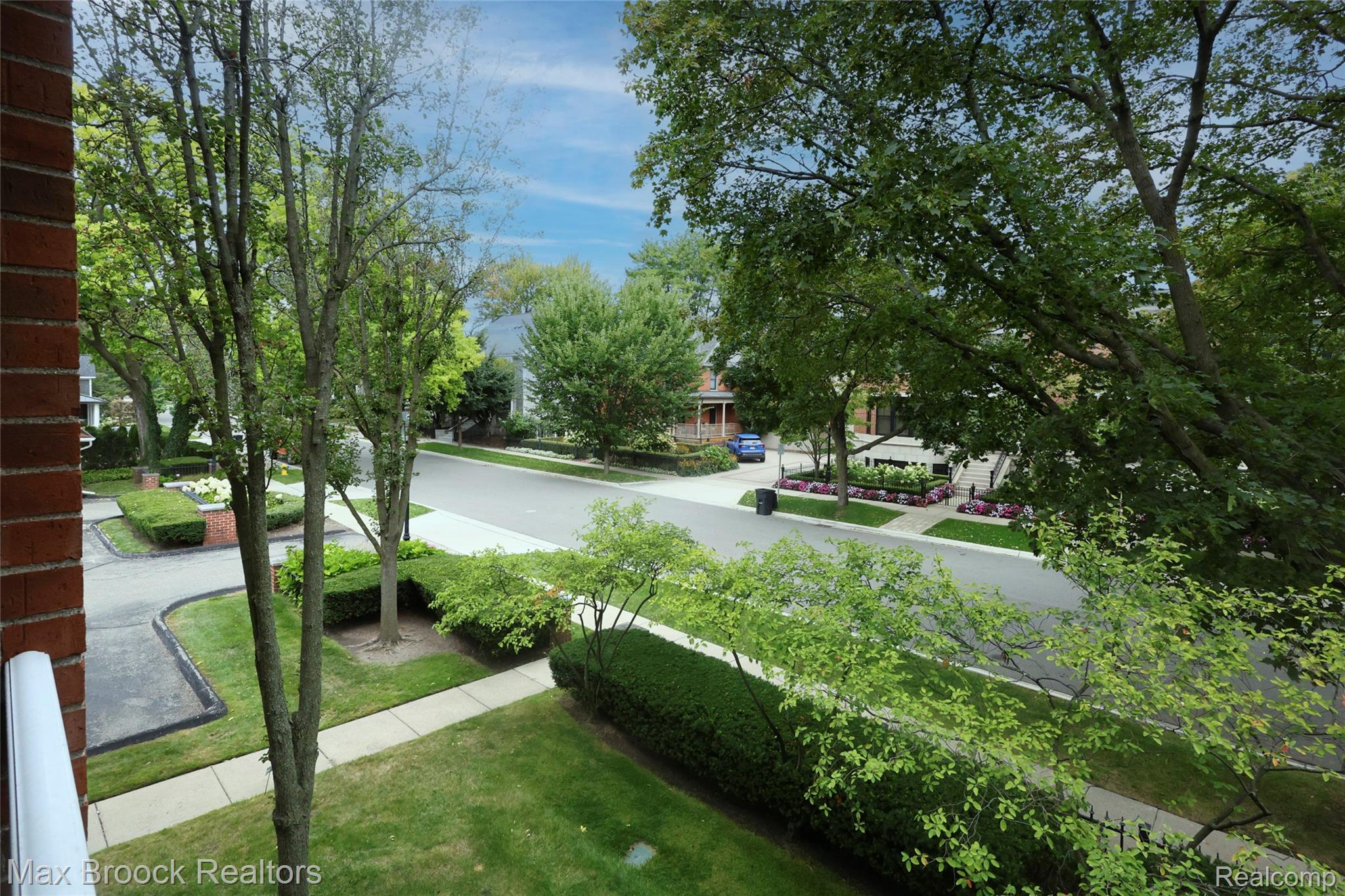 444 Chester Street S Unit: 413