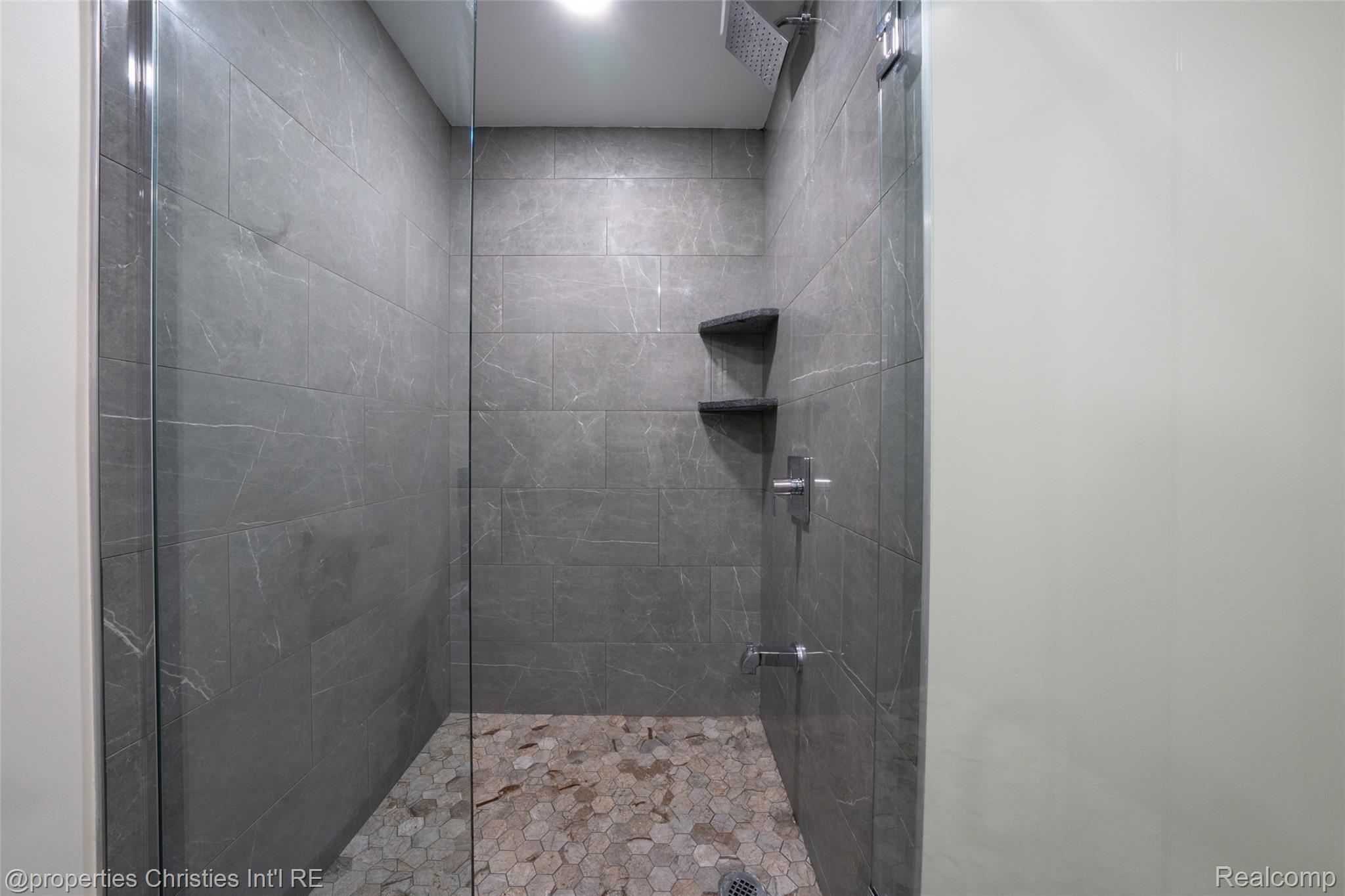 3938 Somerset Circle