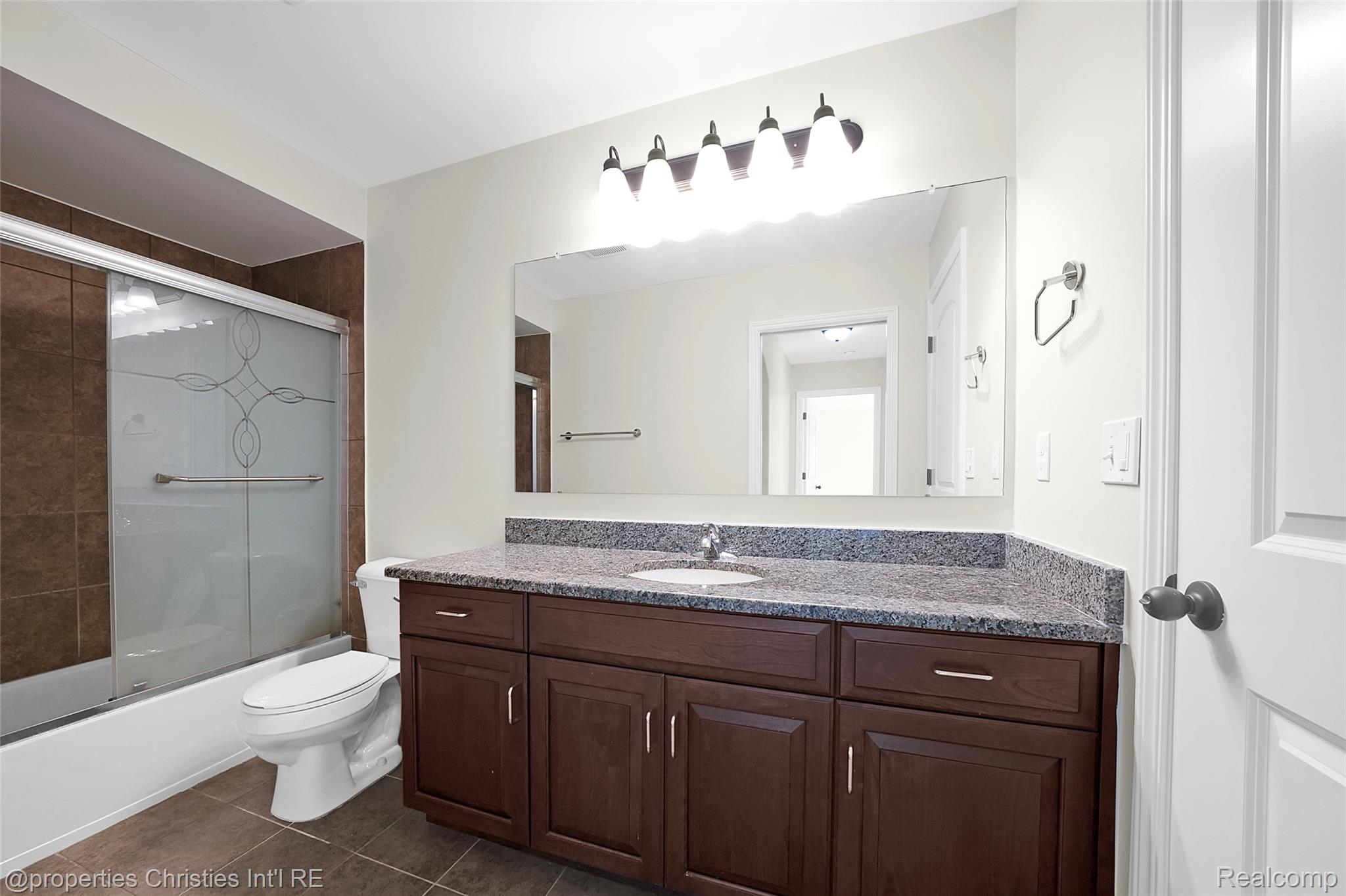 3938 Somerset Circle