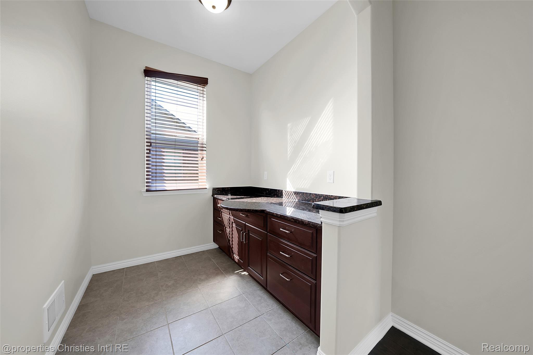 3938 Somerset Circle