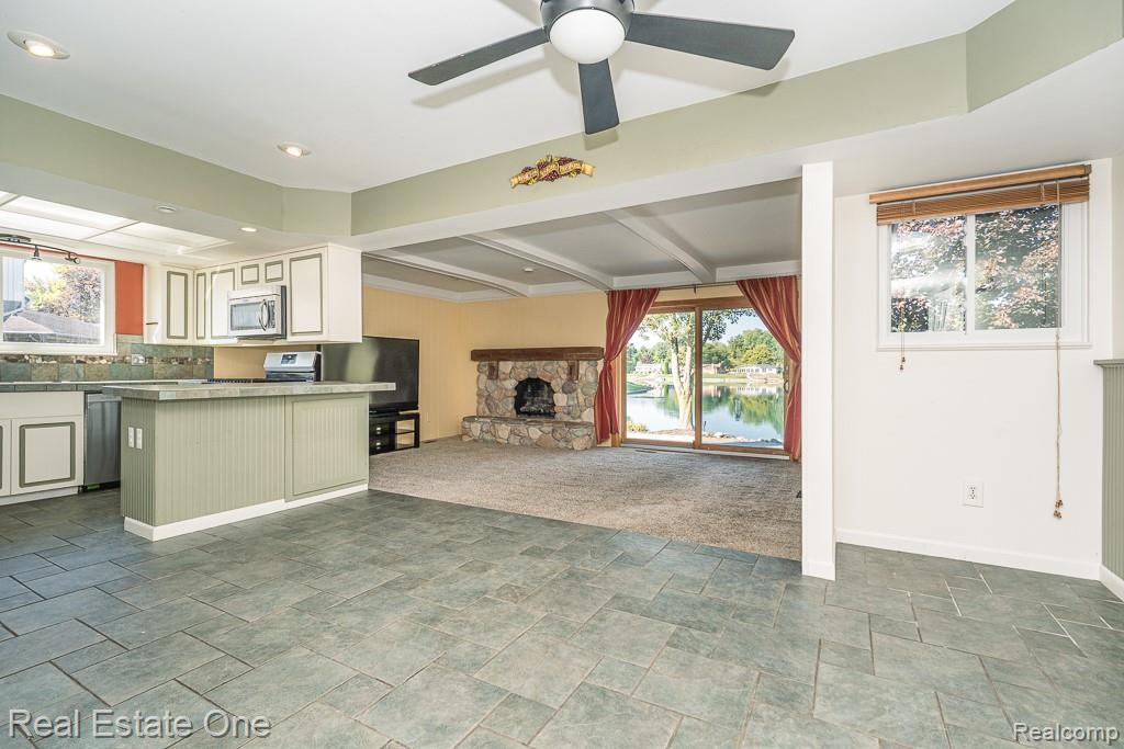 6621 Northpoint Drive