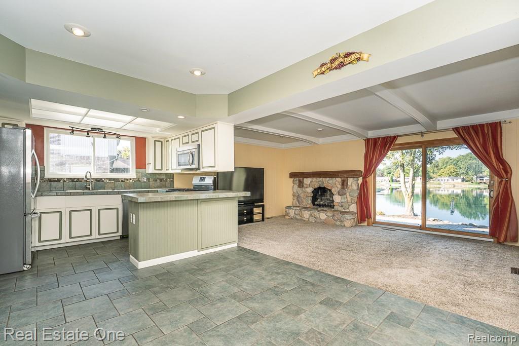 6621 Northpoint Drive