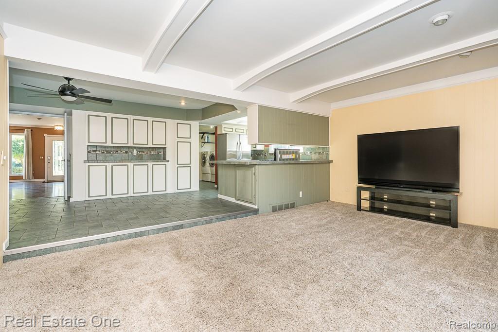 6621 Northpoint Drive