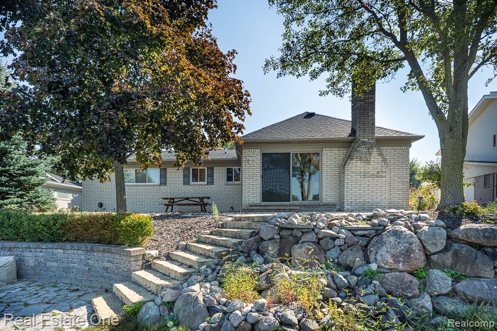 6621 Northpoint Drive