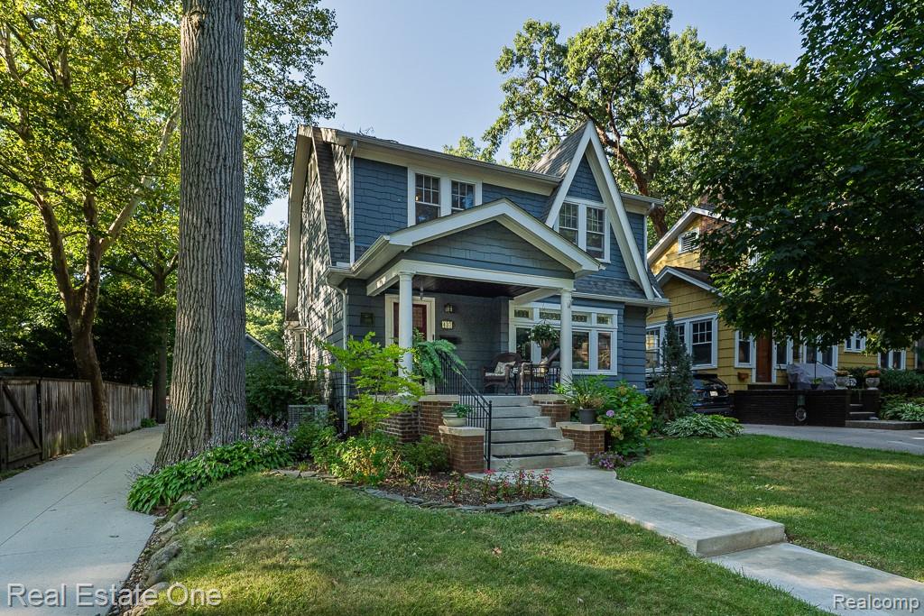 437 W Drayton Street