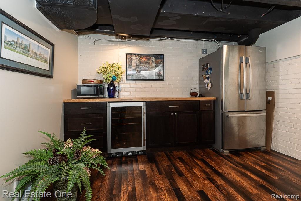 437 W Drayton Street