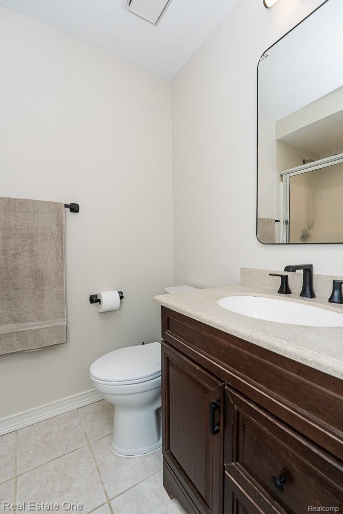 1665 Huntington Park Unit: E