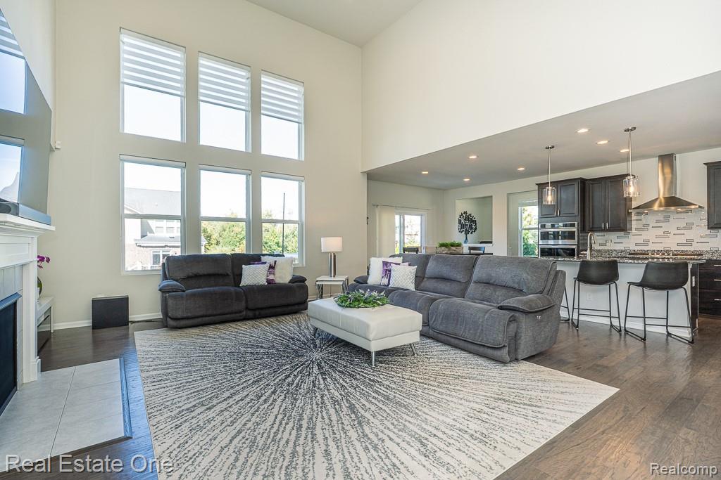 1050 Prescott Drive