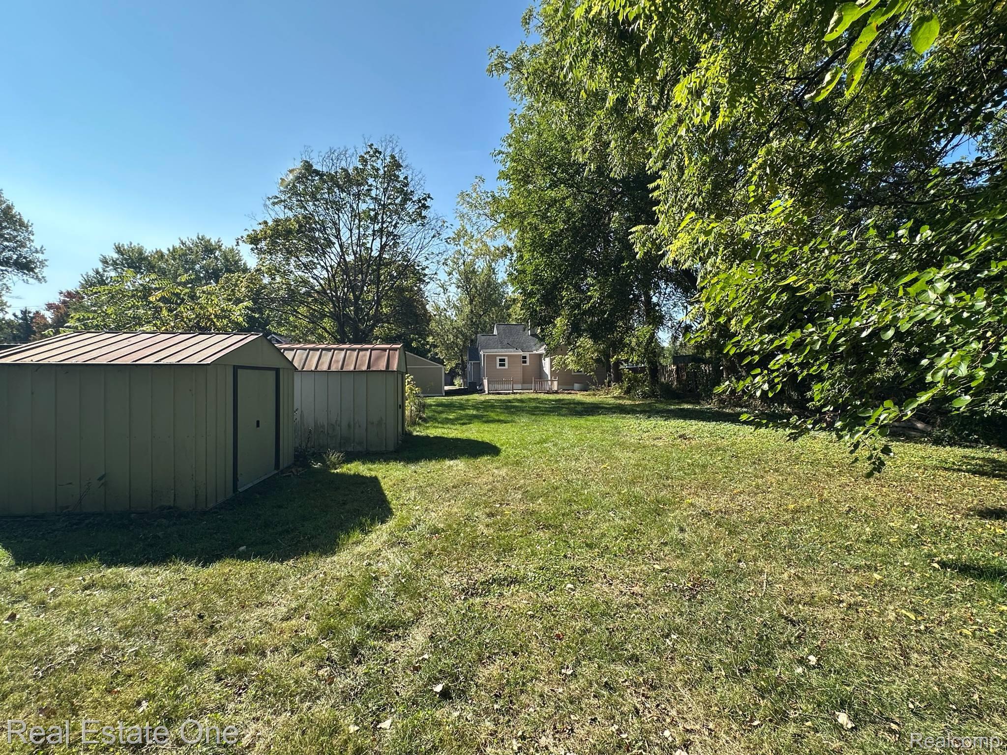 6089 Lapeer Road