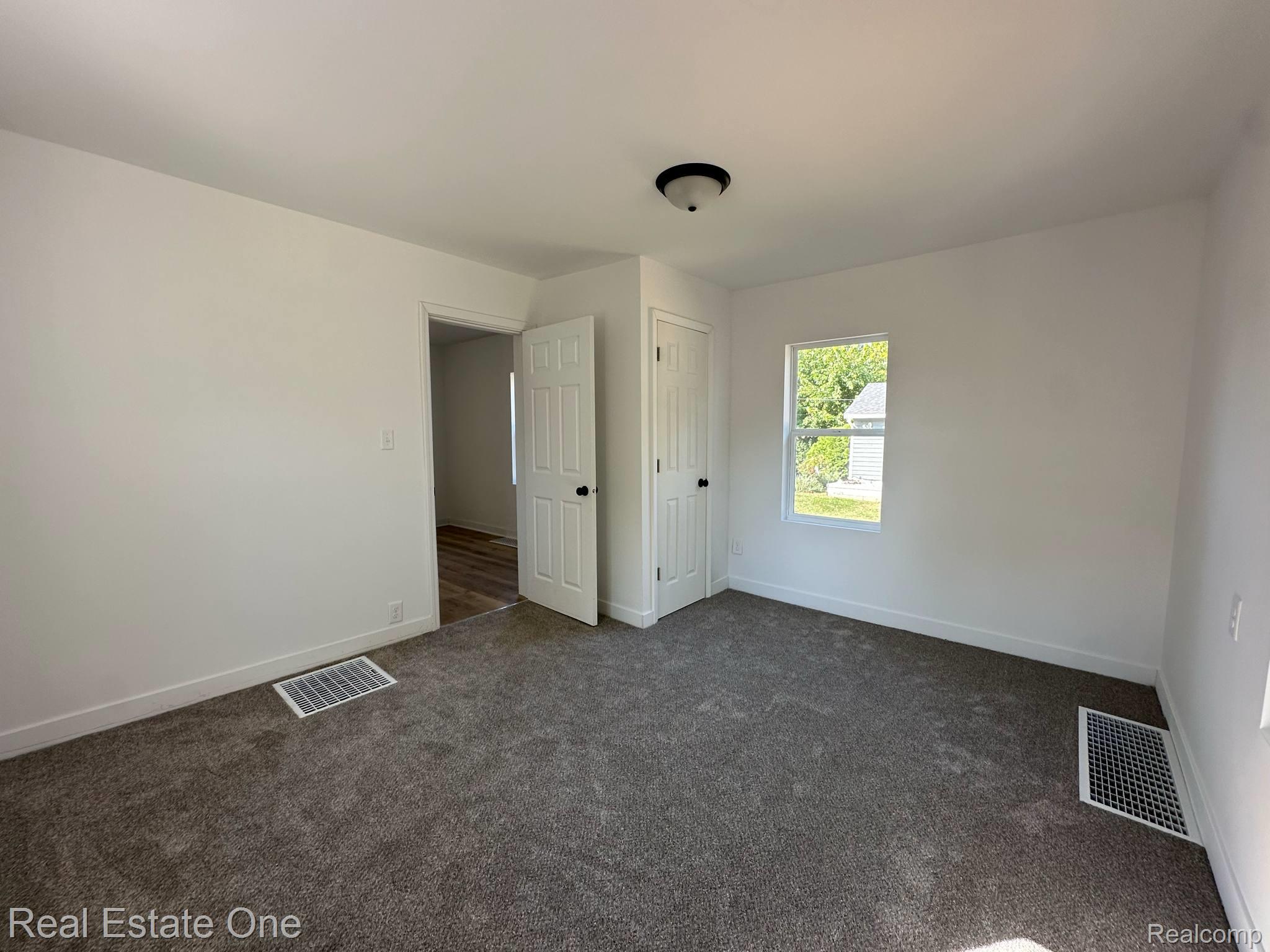 6089 Lapeer Road