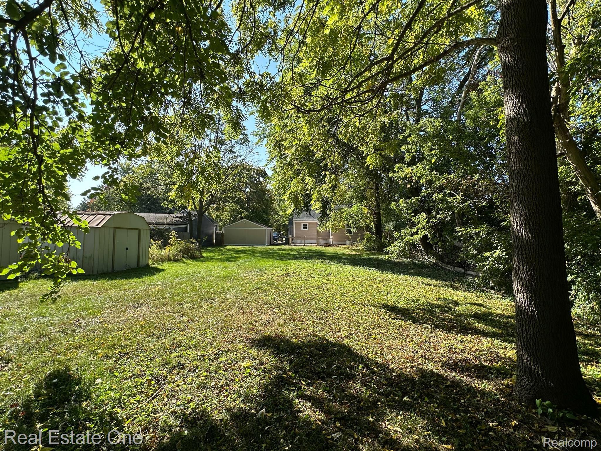 6089 Lapeer Road