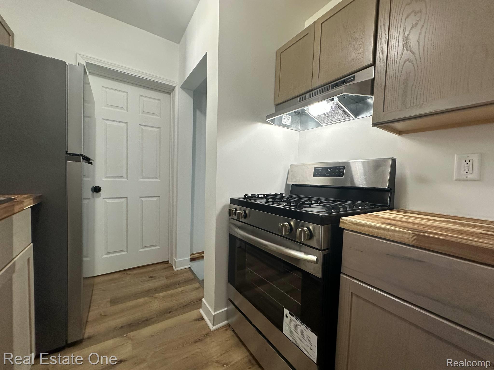 6089 Lapeer Road