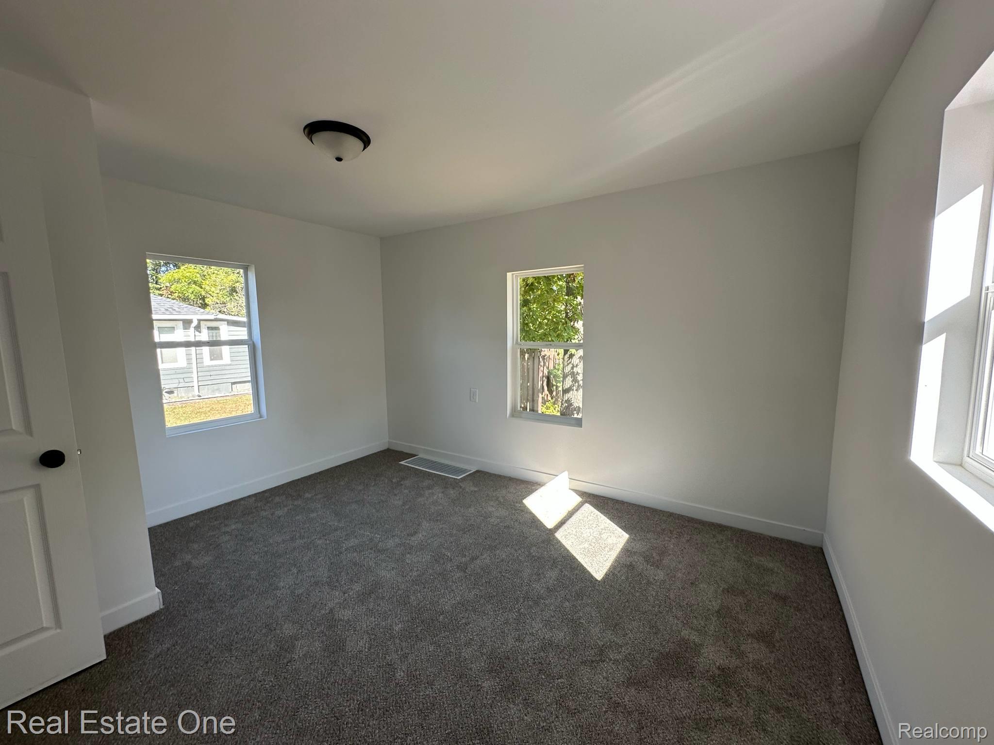 6089 Lapeer Road