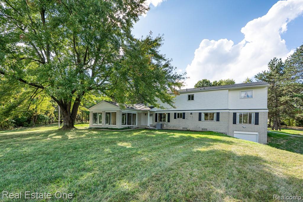 2995 Hadden Road