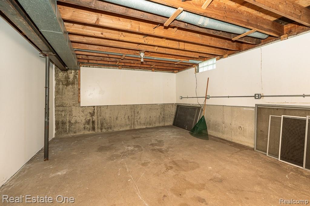 2995 Hadden Road