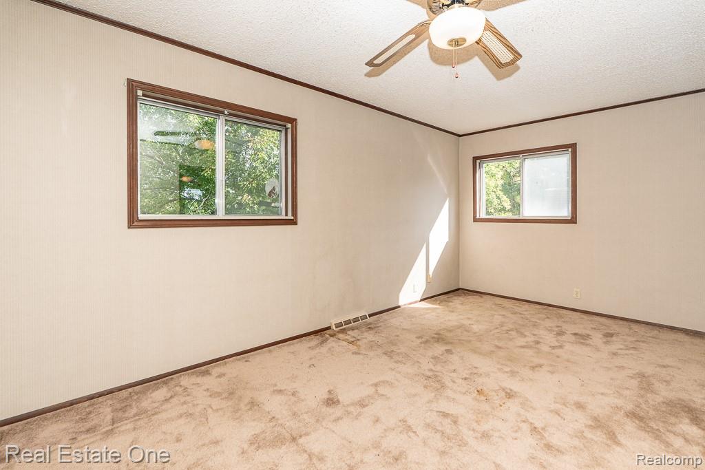 2995 Hadden Road