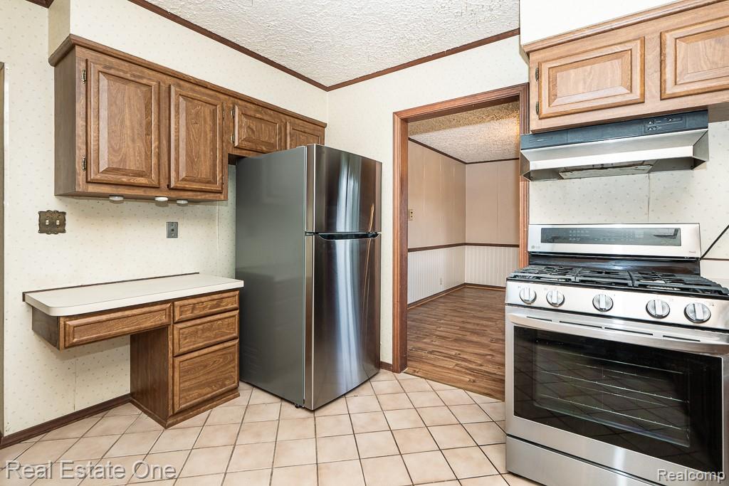 2995 Hadden Road