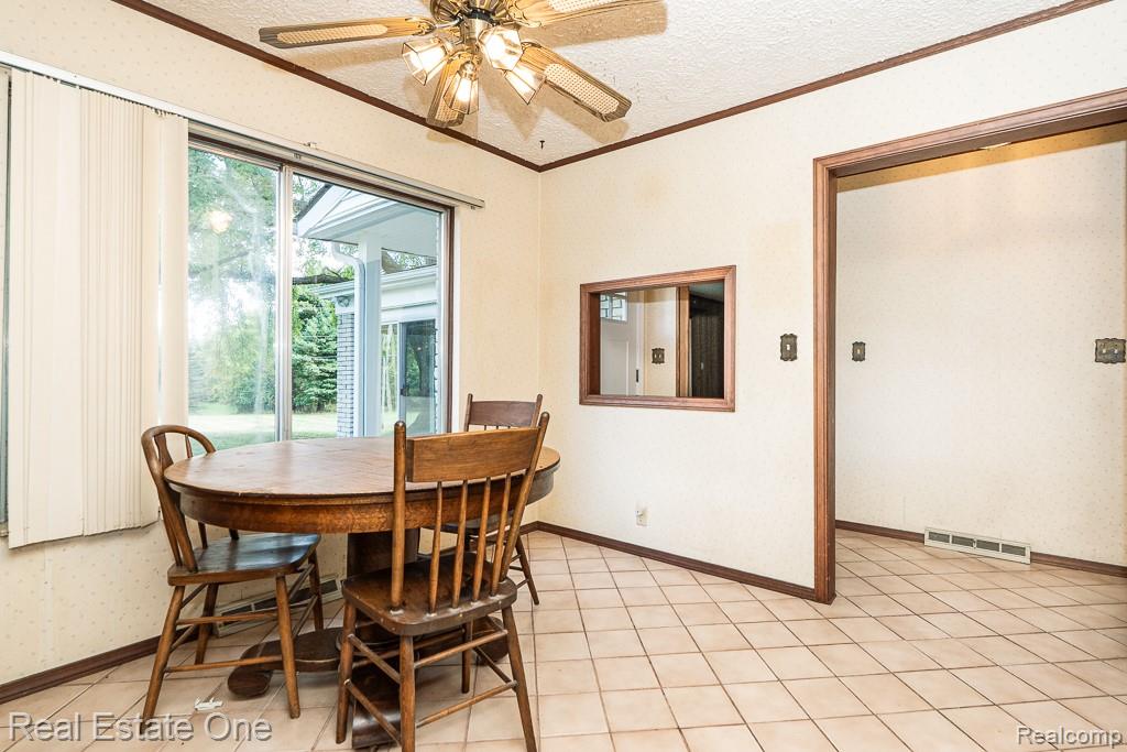 2995 Hadden Road