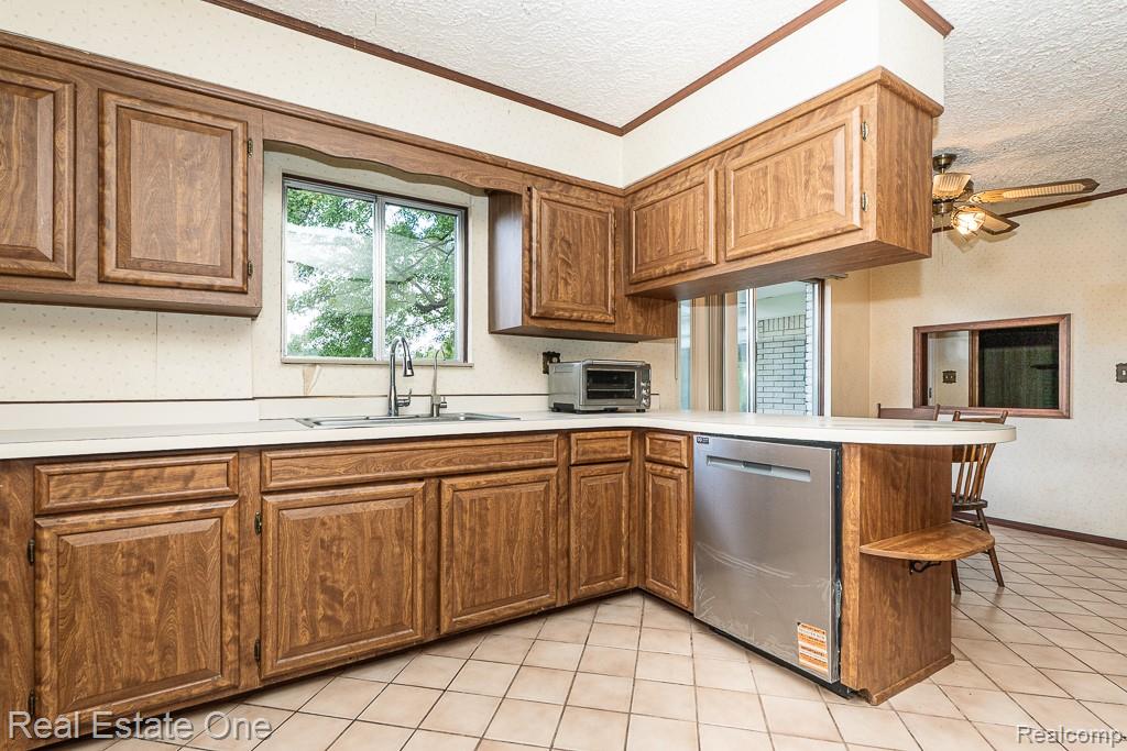 2995 Hadden Road