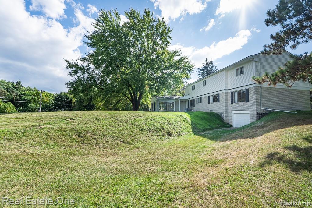 2995 Hadden Road