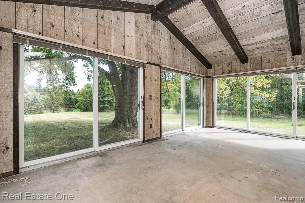 2995 Hadden Road