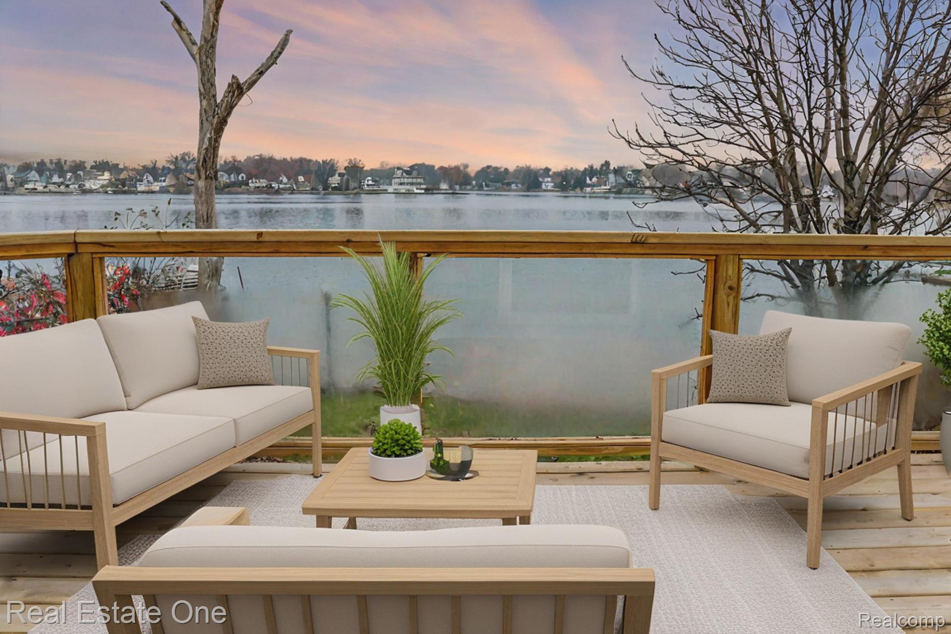 121 N North Shore Drive
