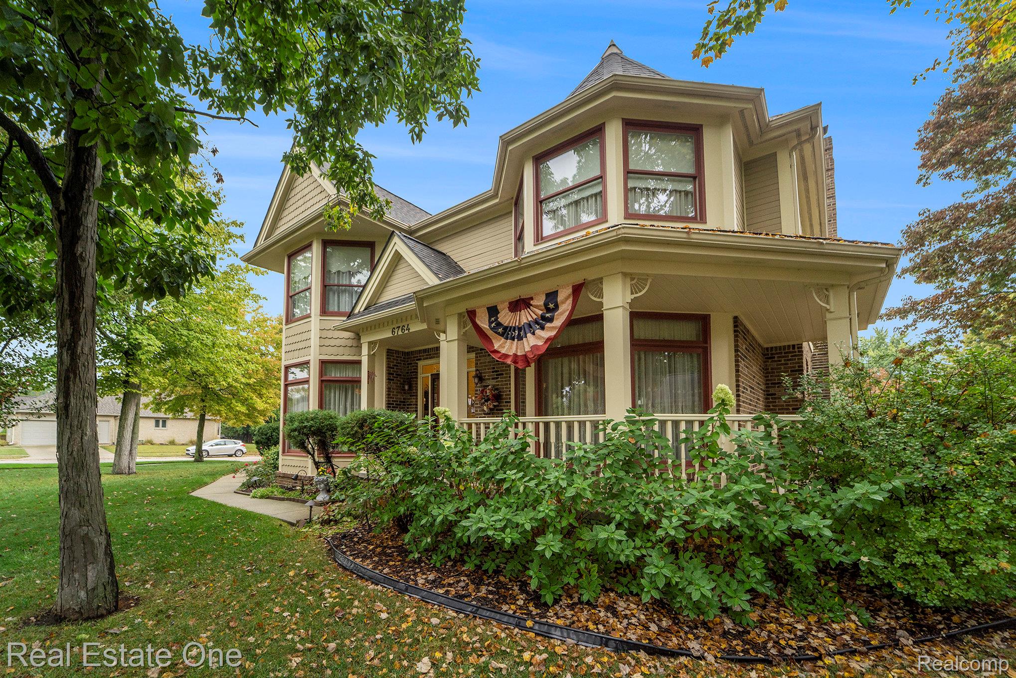 6764 Redford Circle