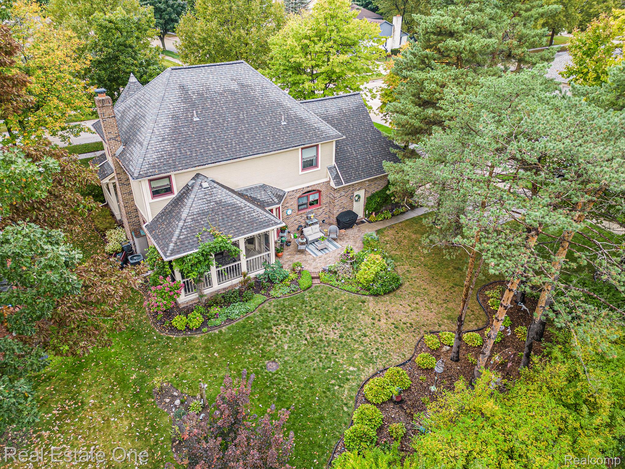 6764 Redford Circle