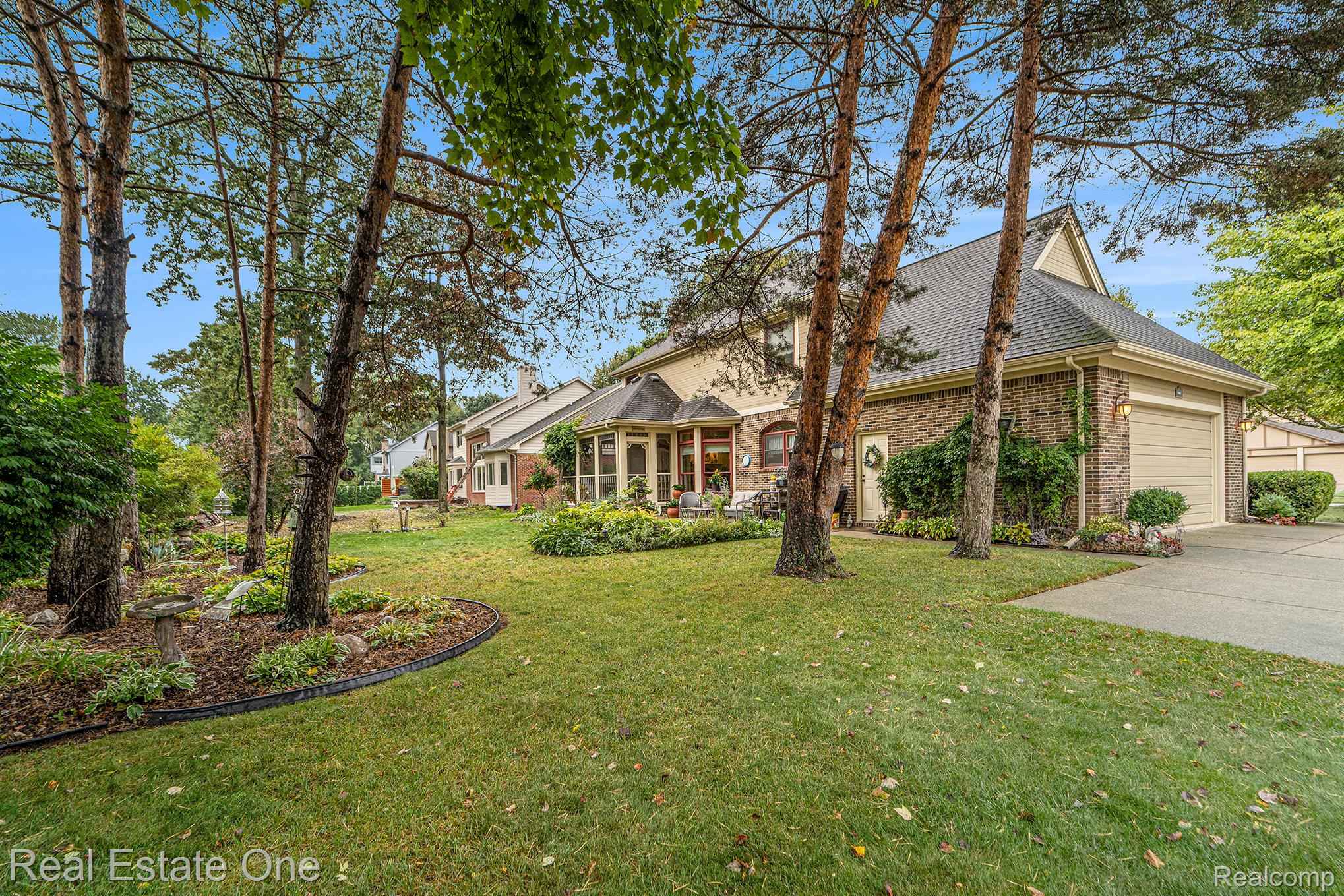 6764 Redford Circle