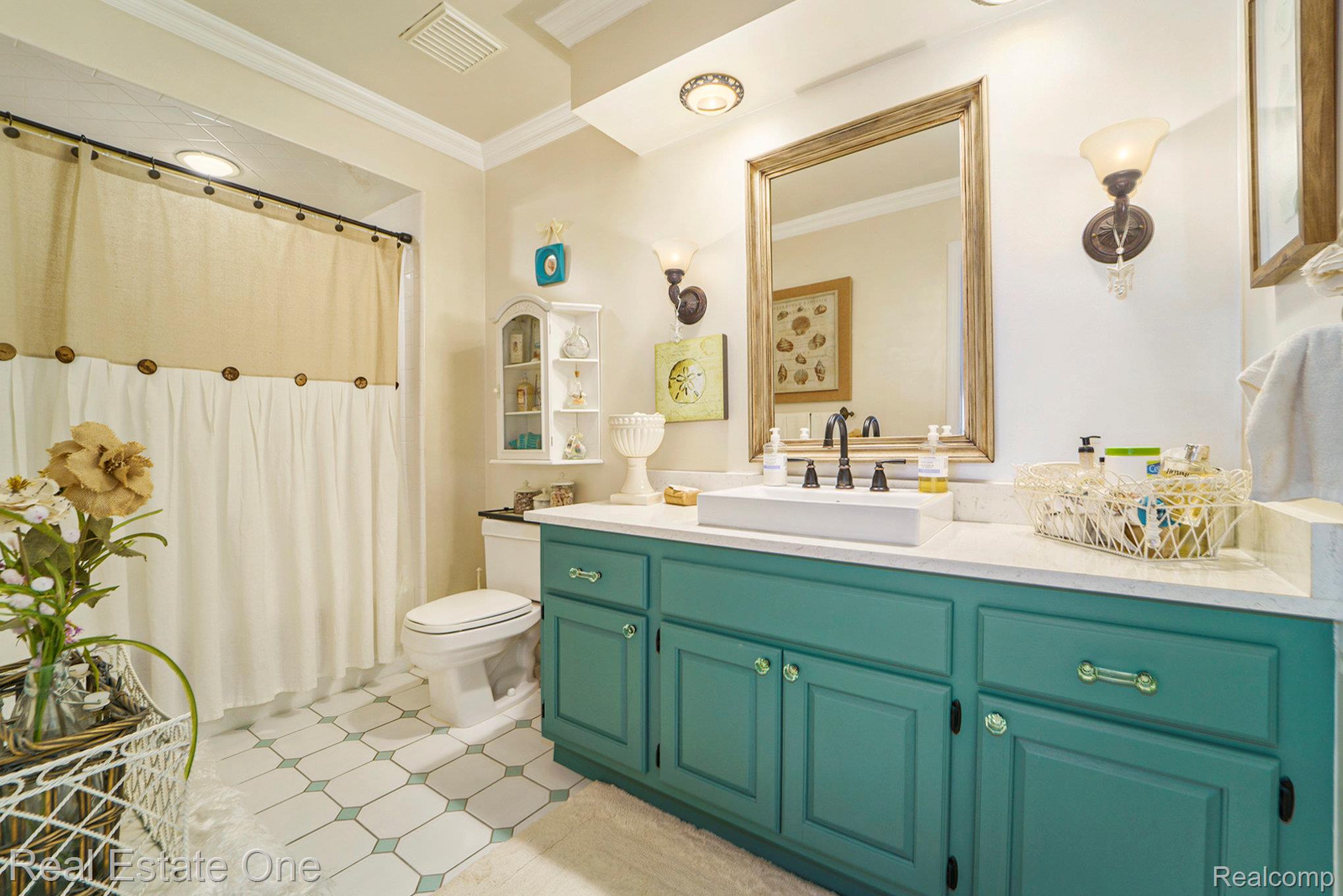 6764 Redford Circle