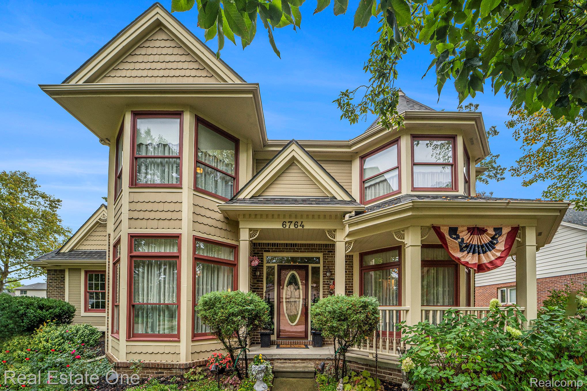 6764 Redford Circle
