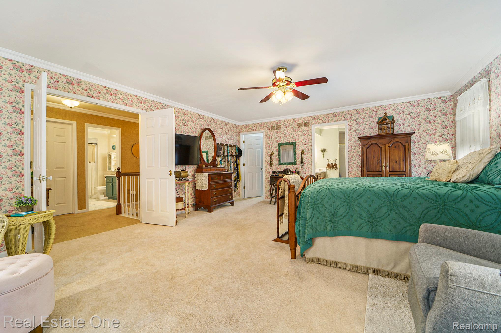 6764 Redford Circle