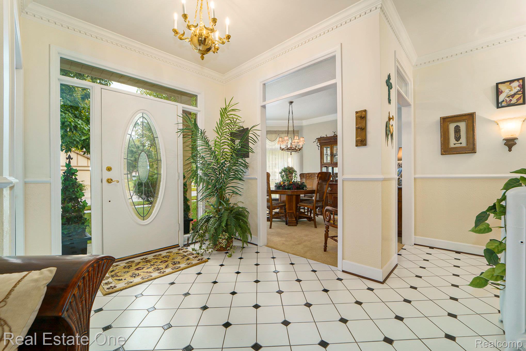 6764 Redford Circle