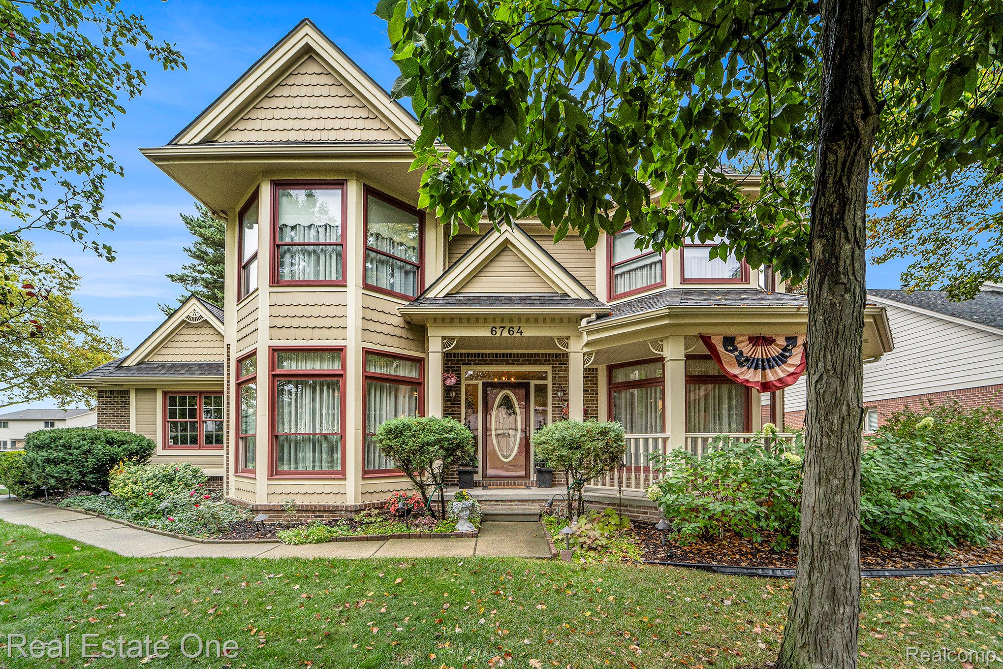 6764 Redford Circle