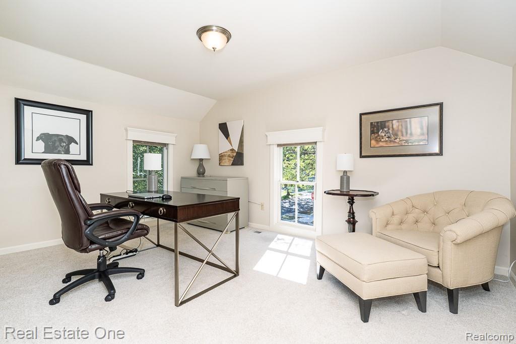 402 W 4th Street