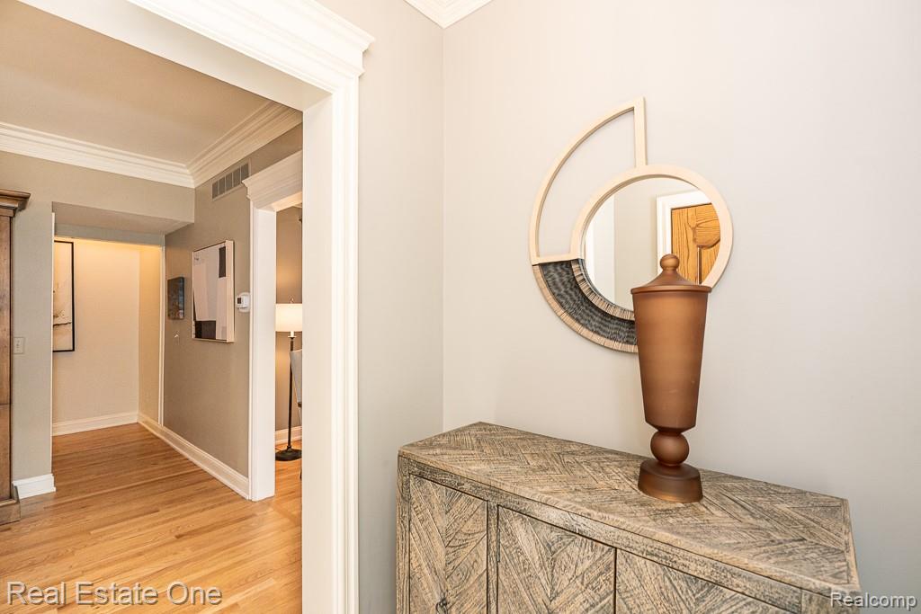 402 W 4th Street