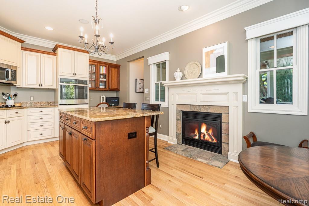 402 W 4th Street