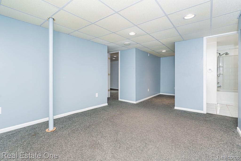 48749 Smokey Glen Court