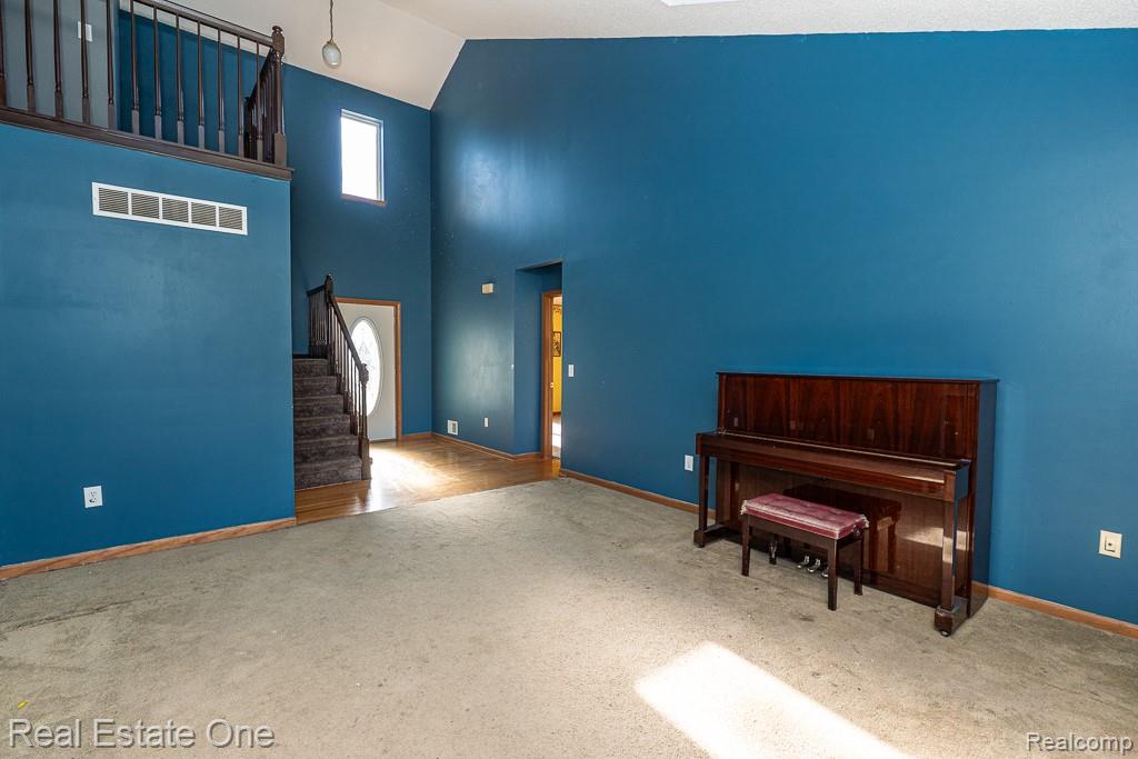 48749 Smokey Glen Court