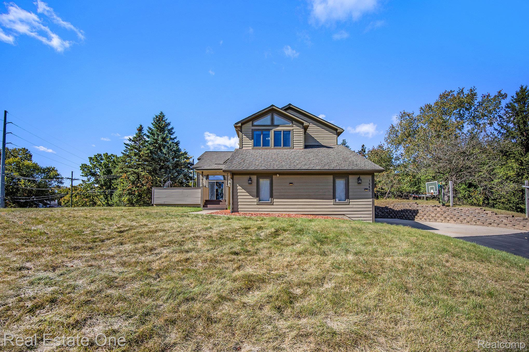 1083 N Livernois Road