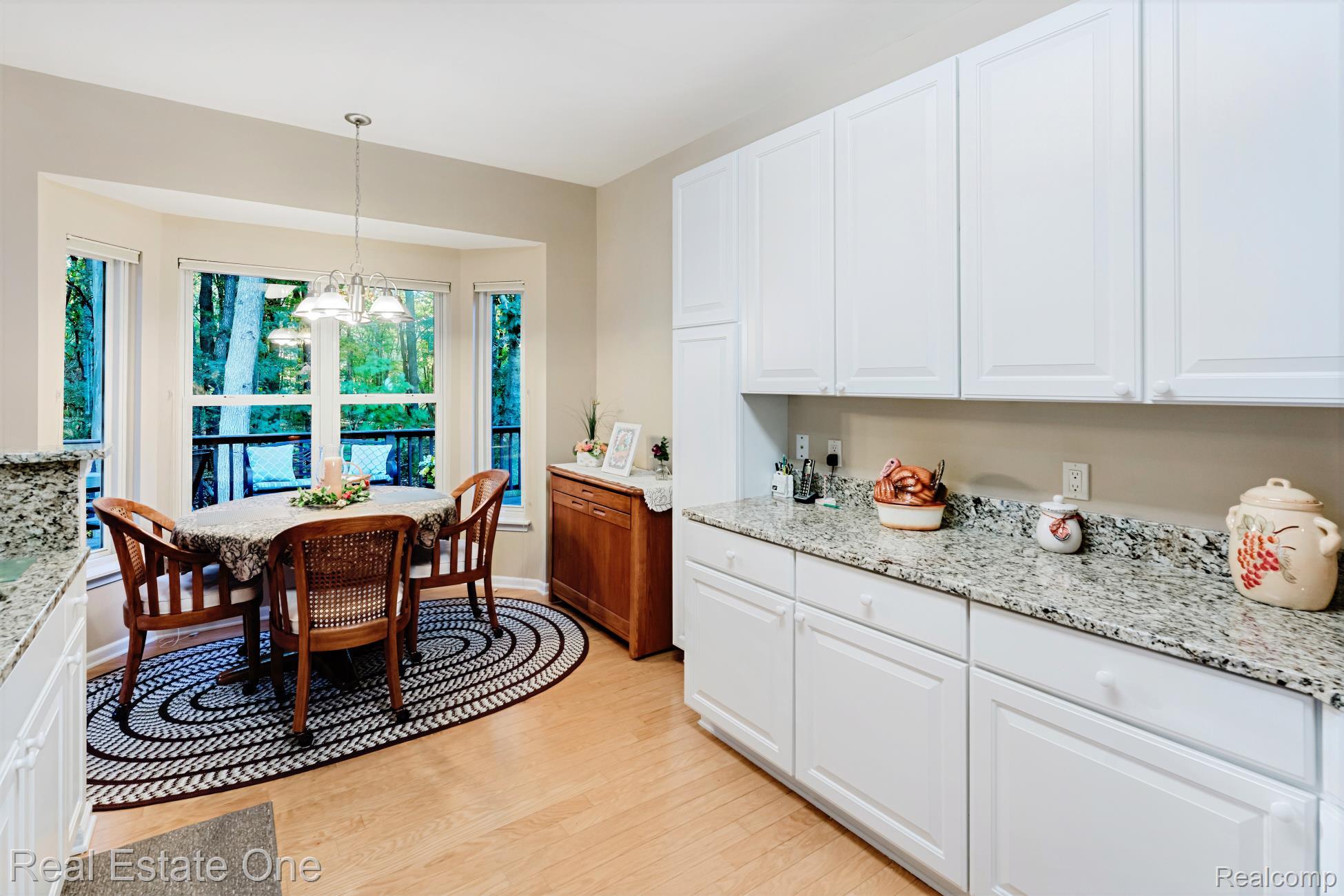 3890 Hillsdale Drive