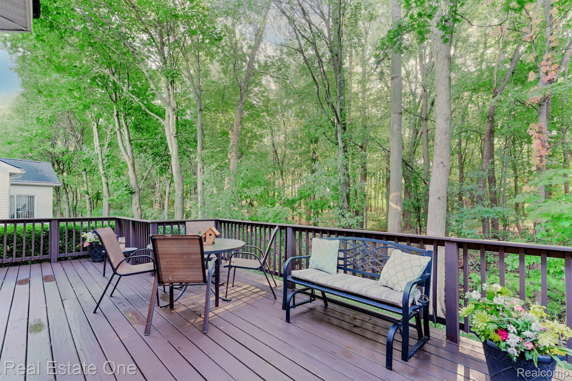 3890 Hillsdale Drive