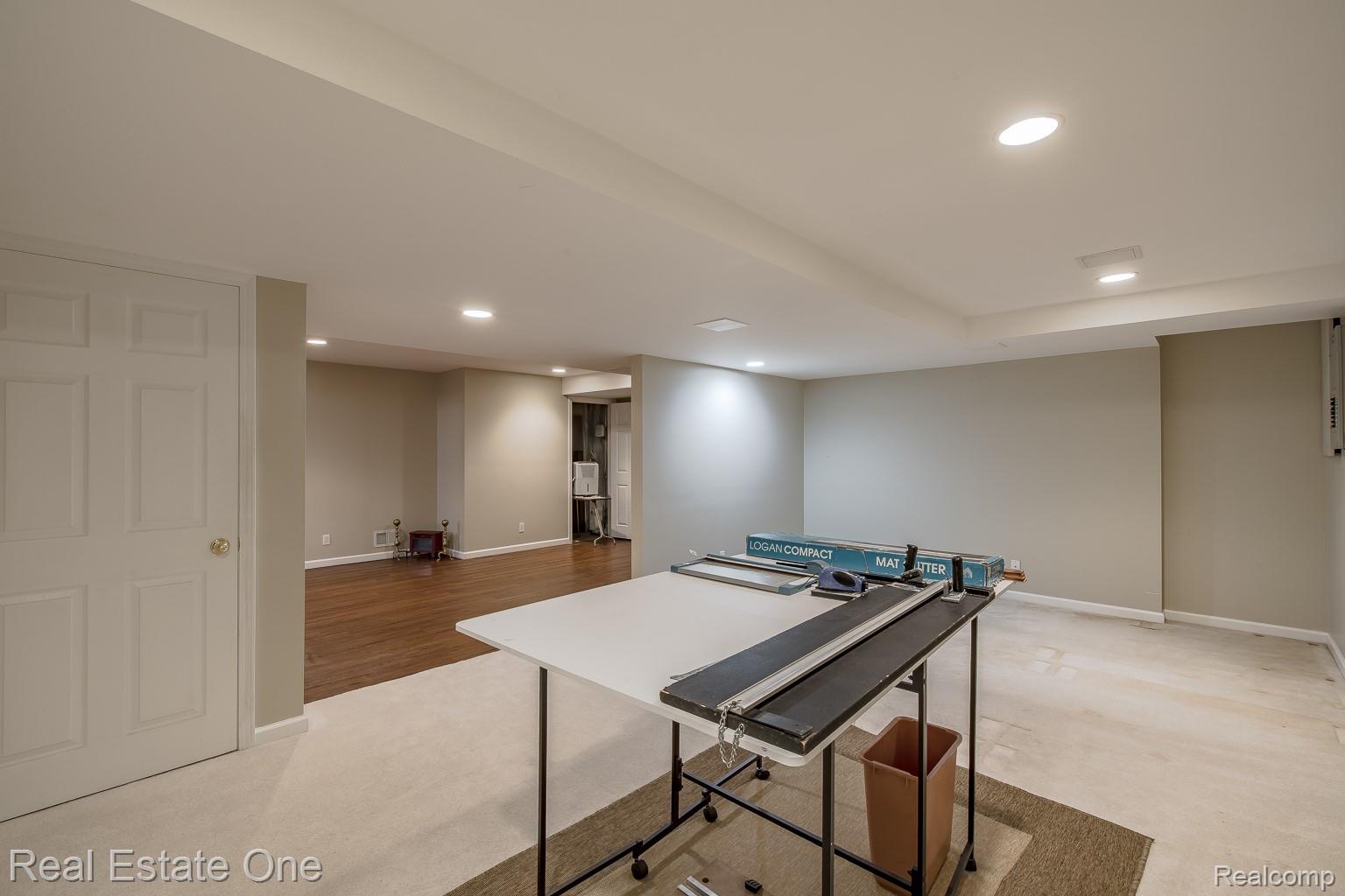 1536 Royal Crescent Street