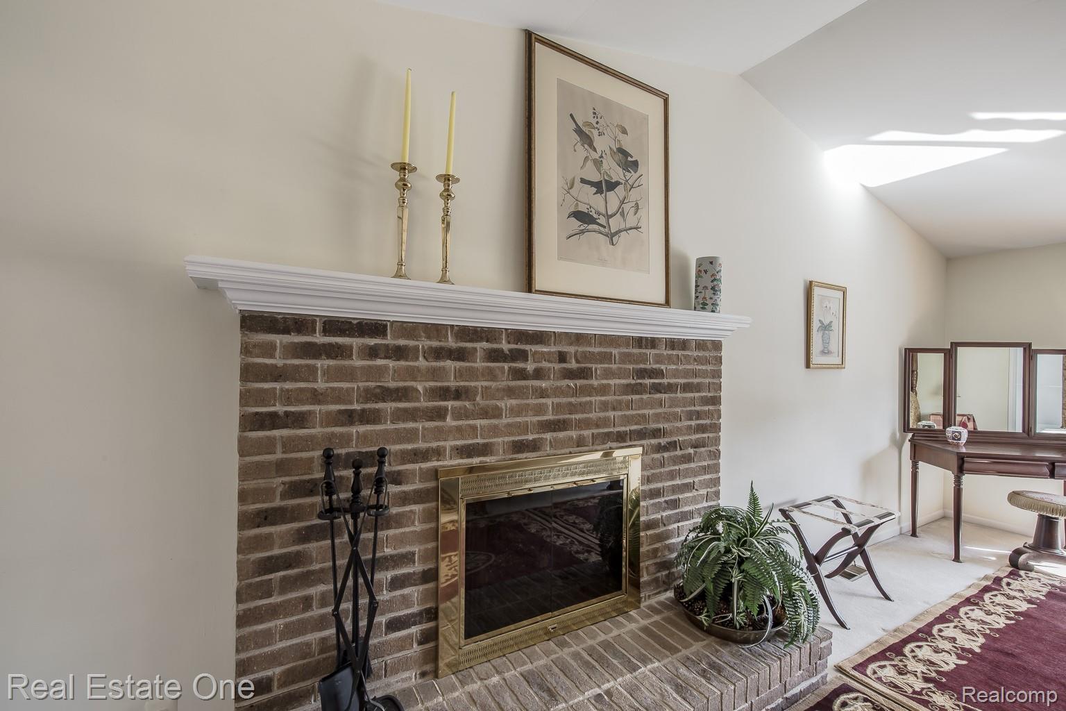 1536 Royal Crescent Street