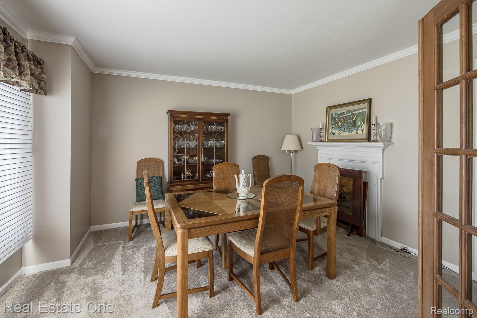 1536 Royal Crescent Street