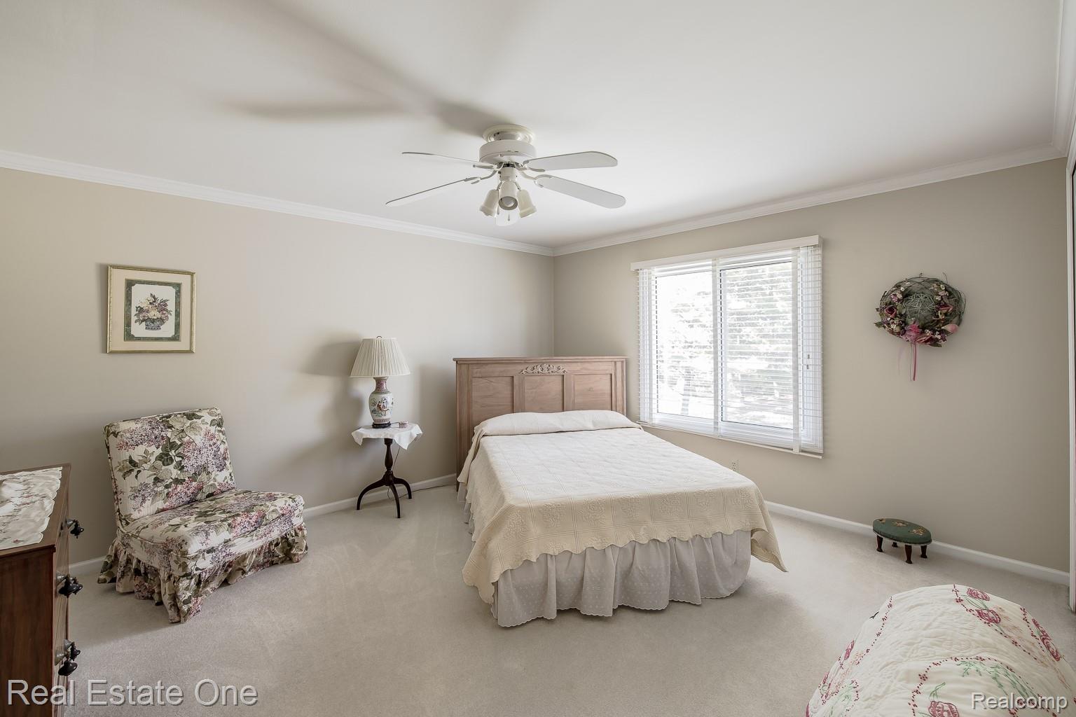 1536 Royal Crescent Street